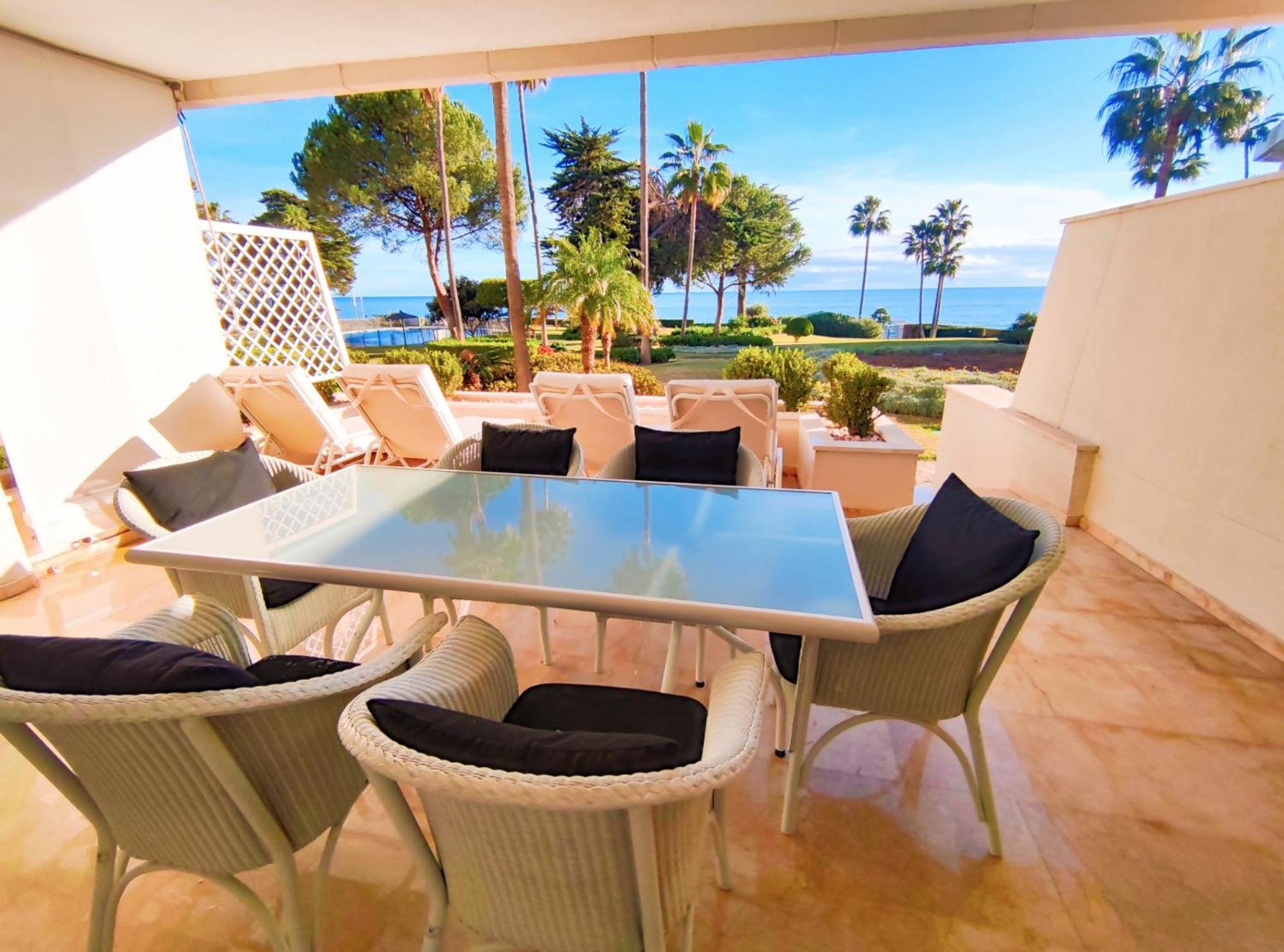 Luxury Frontline Residence Ehhouse Estepona Bagian luar foto