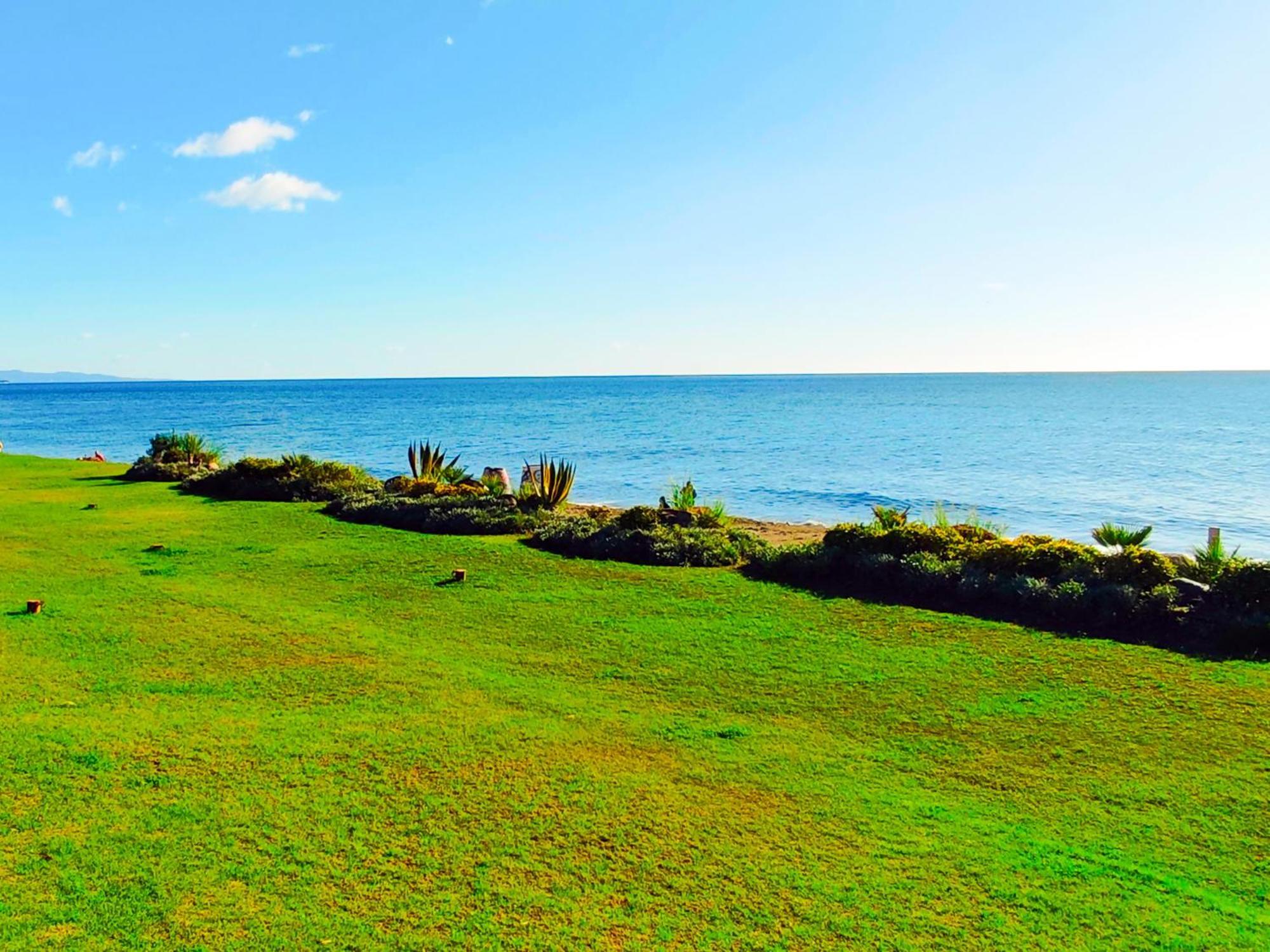 Luxury Frontline Residence Ehhouse Estepona Bagian luar foto
