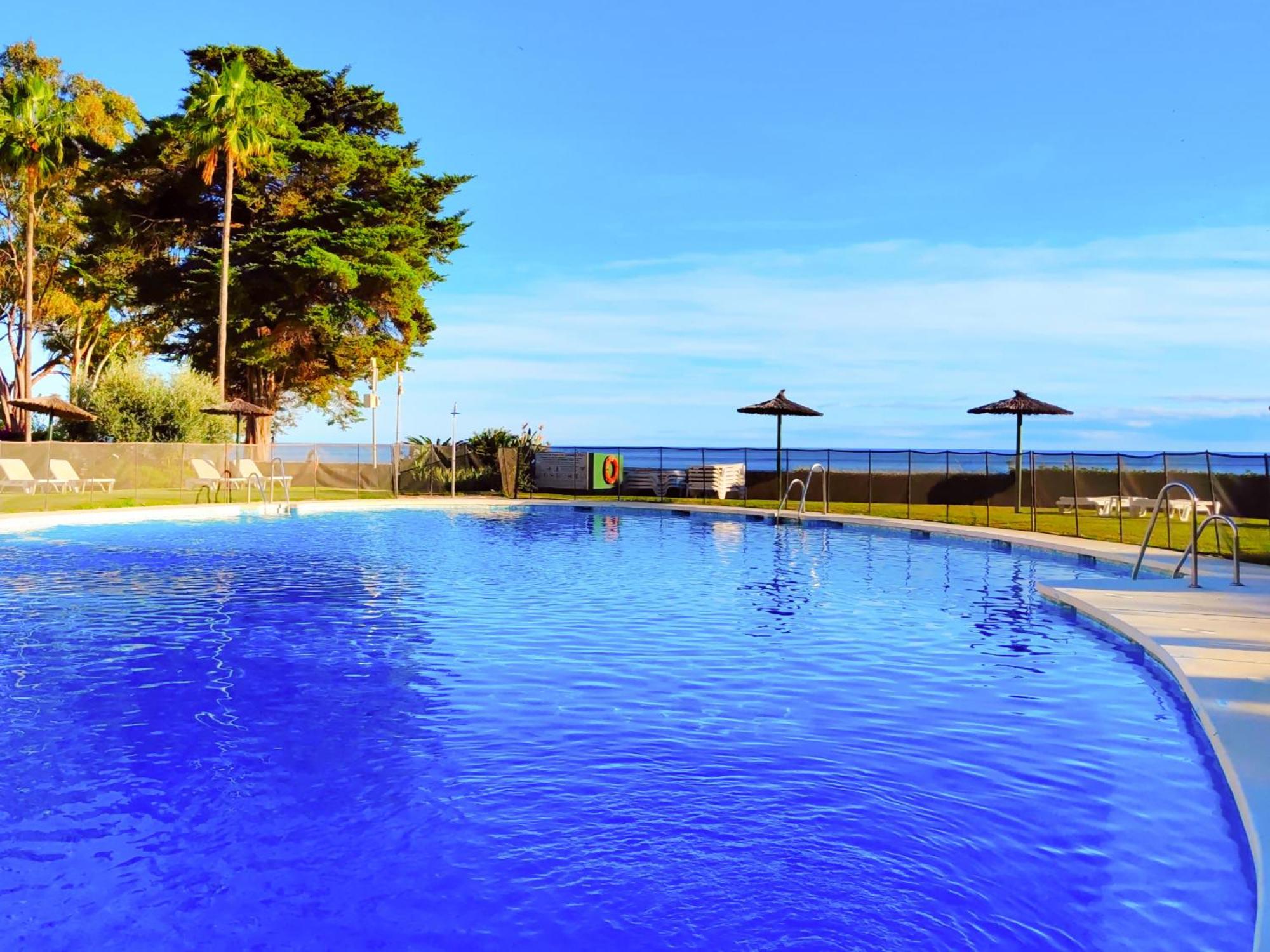 Luxury Frontline Residence Ehhouse Estepona Bagian luar foto